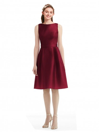 A-Line Bateau Neck Satin Knee Length Burgundy Bridesmaid Dress Barrie